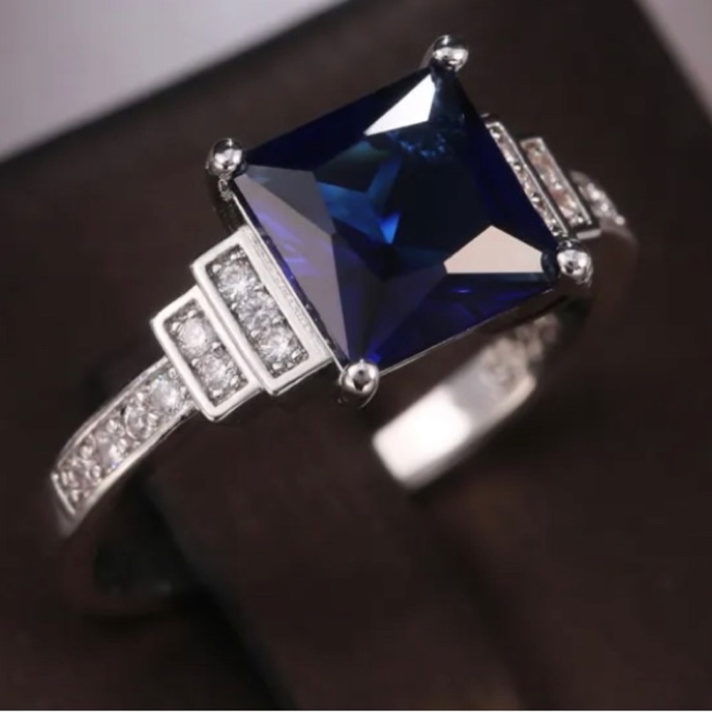 100) 925 silver filled cz ring - Picture 5 of 5